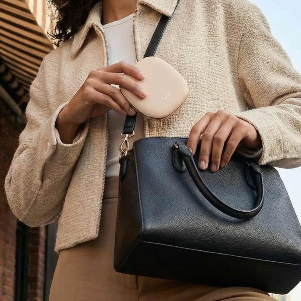 Mila 2 LED Compact Mirror