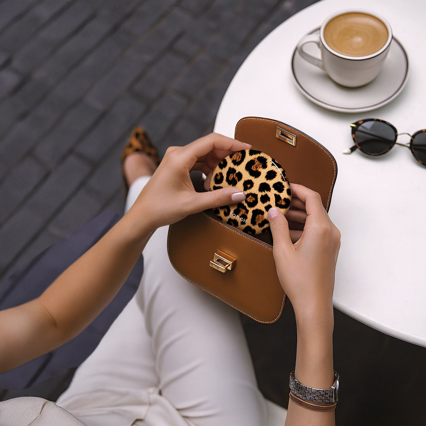 Mini Taylor LED Compact Mirror