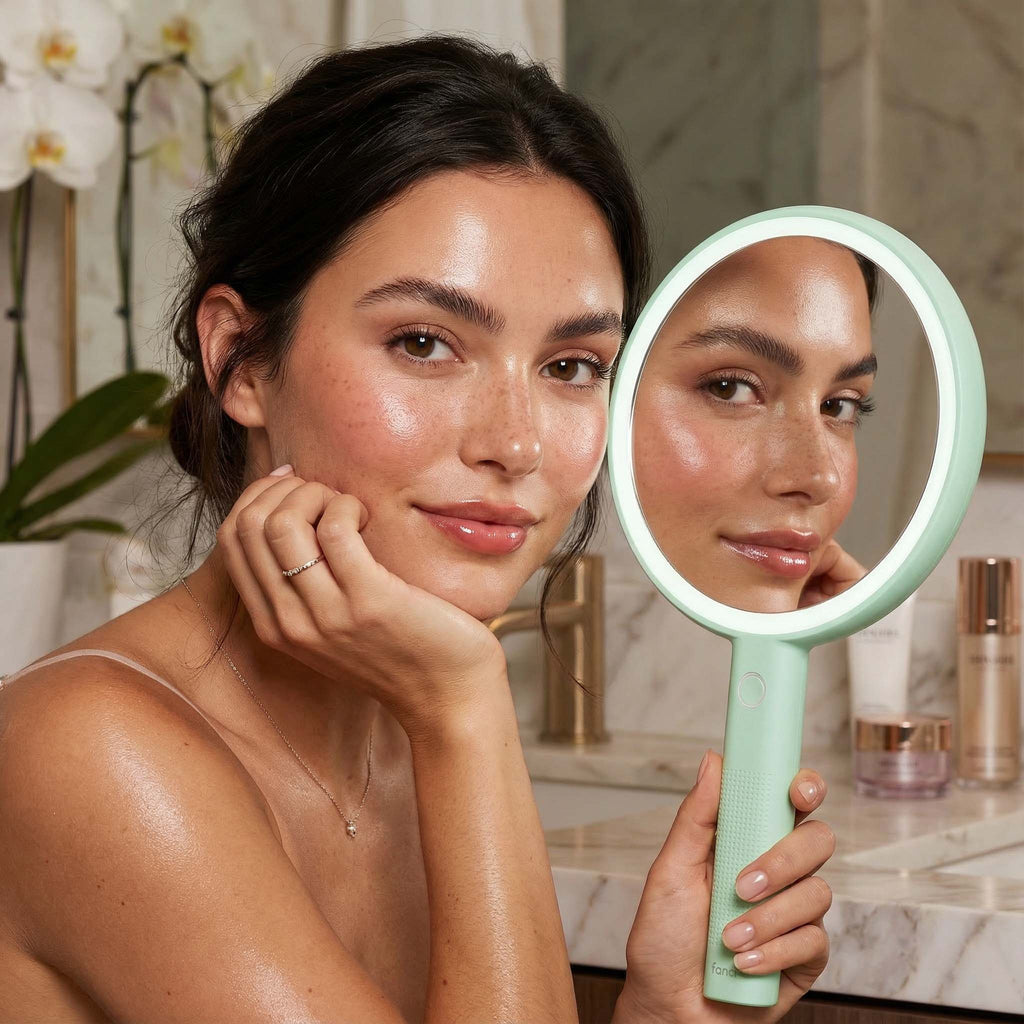Cami Lighted Handheld Mirror