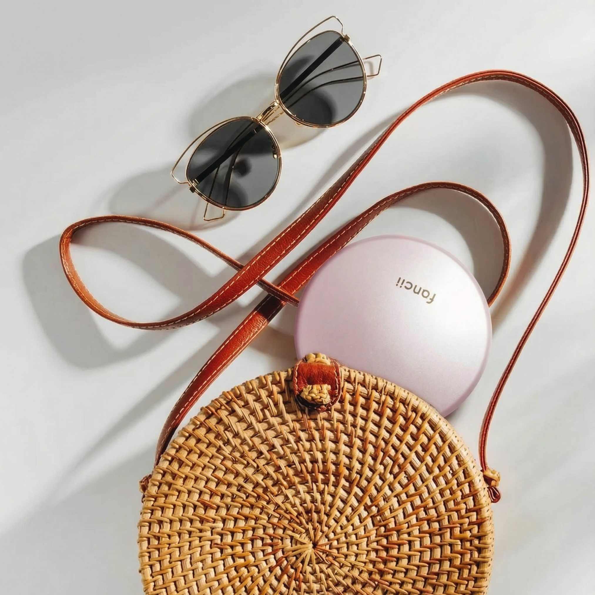 Taylor LED Compact Mirror